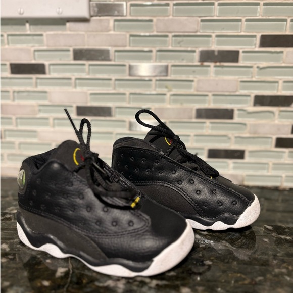 Toddler 7C Black Nike Jordan 13 Air Retro Playoff Sneakers - Picture 2 of 8